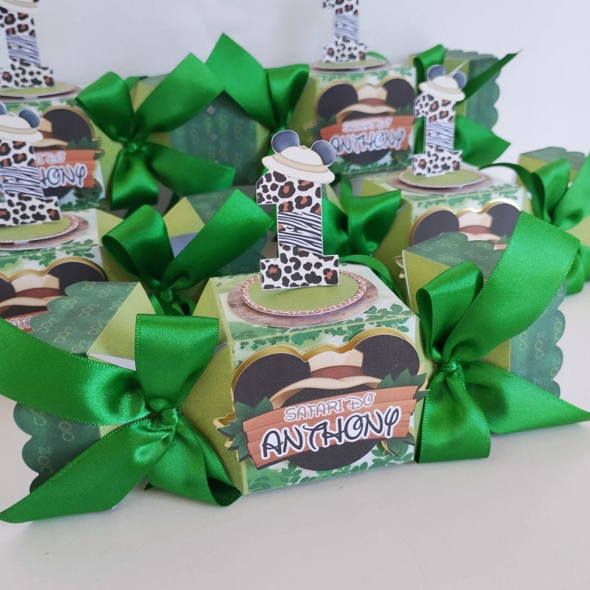 Kit 10 caixinhas Bala Personalizadas- Tema M.i.c.k.e.y Safari
