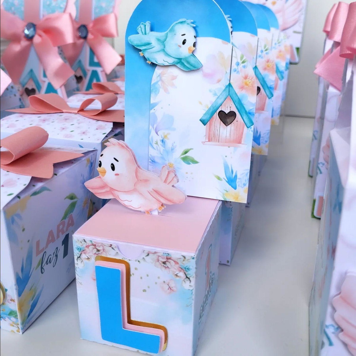 Kit 10 caixinhas Cubo Cenário Personalizada – Tema Jardim Encantado