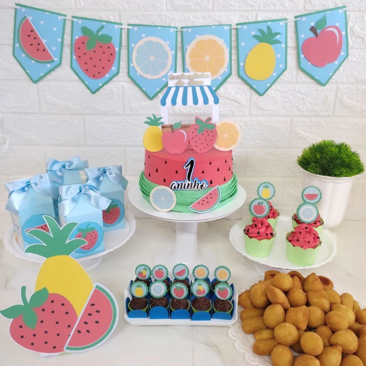 Kit Festa Mesversário - Tema Frutinhas 3